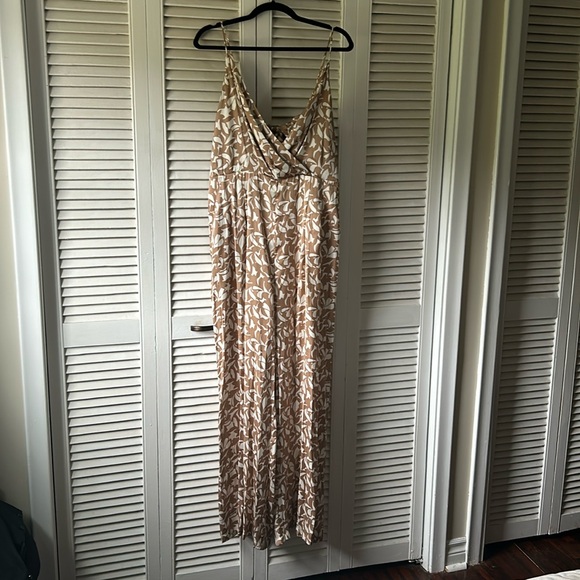 NWT Dynamite Jumpsuit - Picture 3 of 5